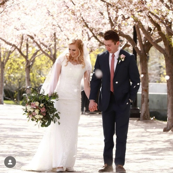 Wedding Dress Modest Mon Cheri Size 6 - Picture 5 of 12